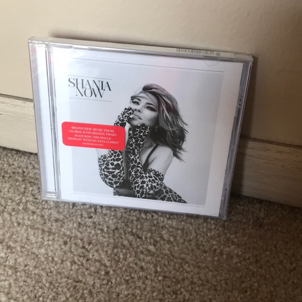 Brand New Shania NOW CD